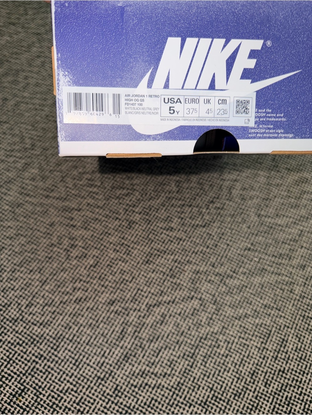 Jordan 1 - Picture 2 of 2